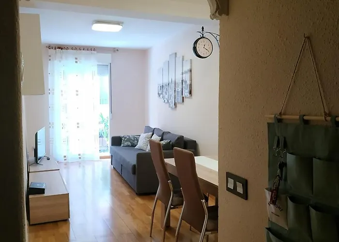 Santa Isabel- El Pilar 아파트 *